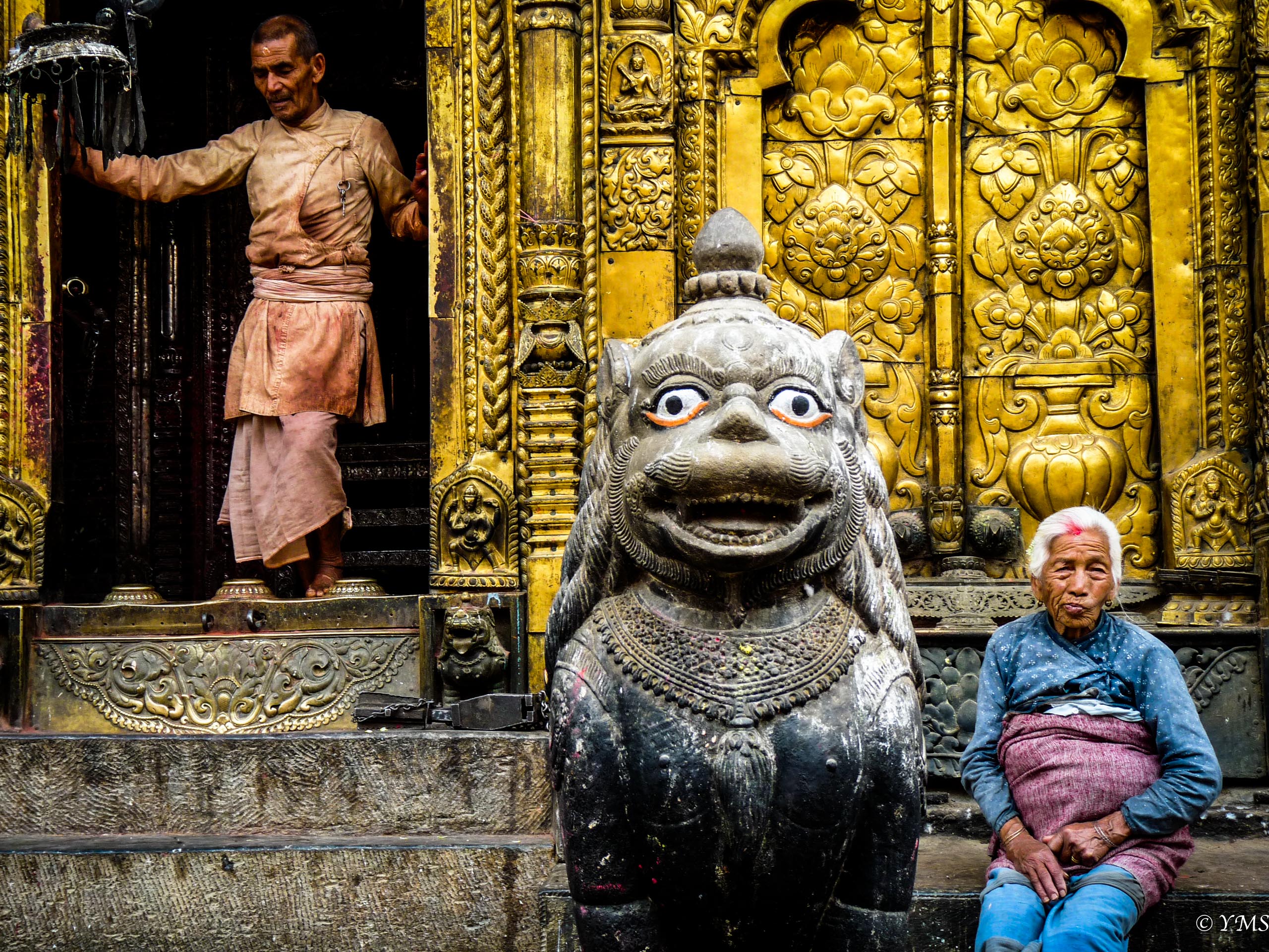 Nepal - Temple scene